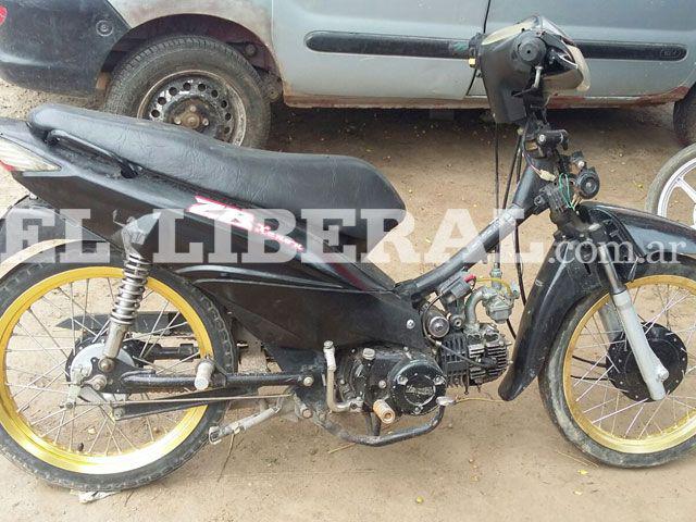 Recuperan en Clodomira una moto robada en Buenos Aires