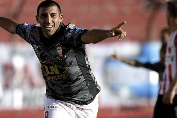 Huracaacuten ganoacute y salioacute de la zona de descenso