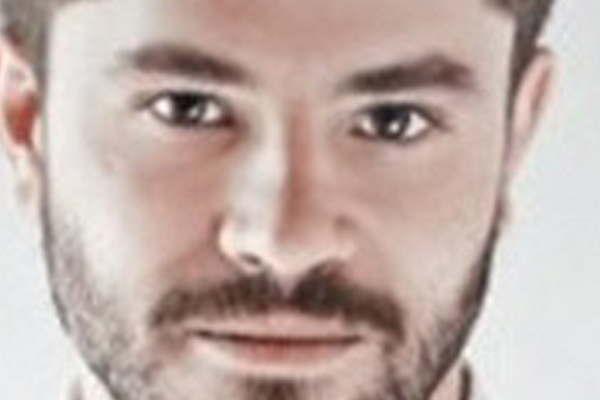 La insoacutelita consulta  de Felipe Colombo  por un viaje  