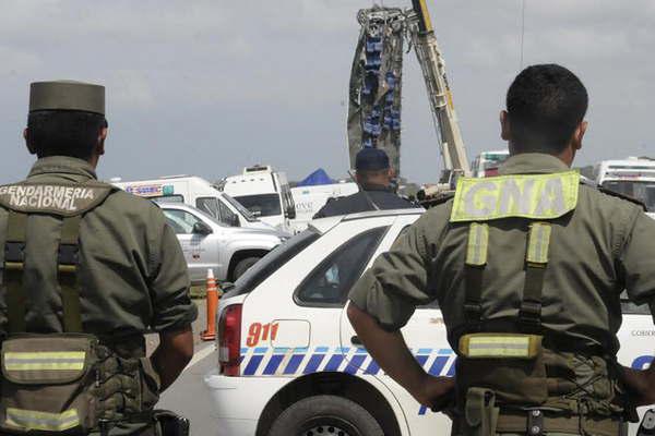 Seriacutean maacutes de 50 los gendarmes muertos el 14 de diciembre