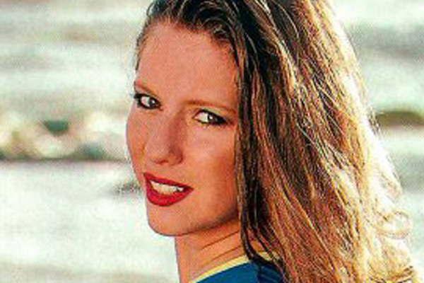 Ex porrista incineroacute a `Pico Moacutenaco