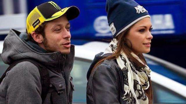Tras 9 antildeos Valentino Rossi finaliza su relacioacuten con Linda Morselli