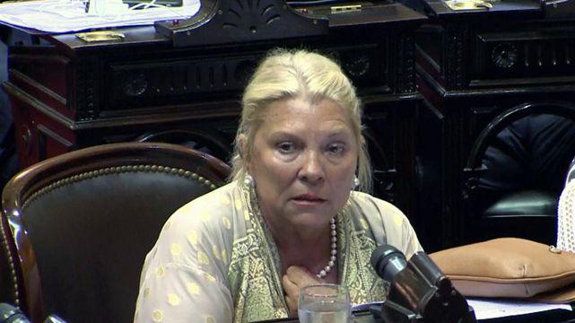 Carrioacute- Neacutestor Kirchner le pagoacute cash al FMI