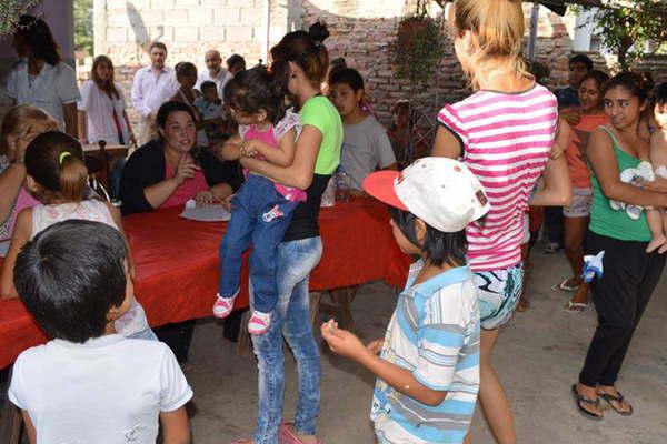 El municipio y Haciendo Camino realizaron un relevamiento nutricional y social en el barrio Riacuteo Dulce