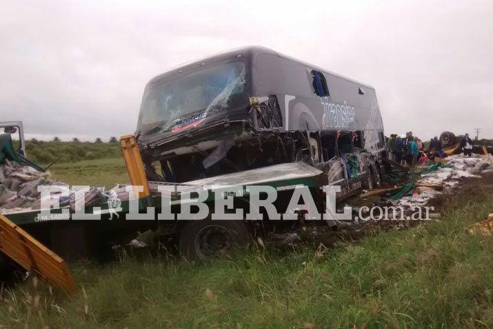 Dos viacutectimas fatales tras violento choque en Ruta 34