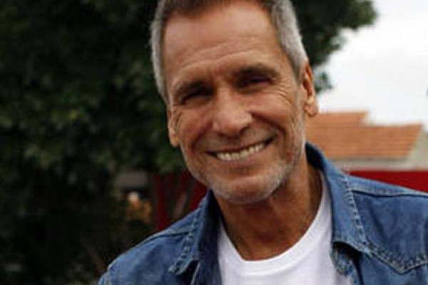 El actor Rauacutel Taibo fue padre por segunda vez a los 62 antildeos- llegoacute Francesca 