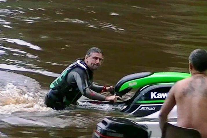 Marcos Di Palma se sumoacute a la buacutesqueda de un nene el riacuteo en Arrecifes