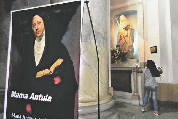 Foto- Juan Galv�n En 2014 declarÓ Sepulcro Histórico Nacional el mausoleo de Mama Antula