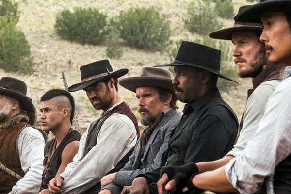 Washington y Chris Pratt en la remake de Los siete magniacuteficos