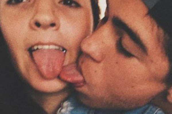 Jana Maradona mimosa con su novio 