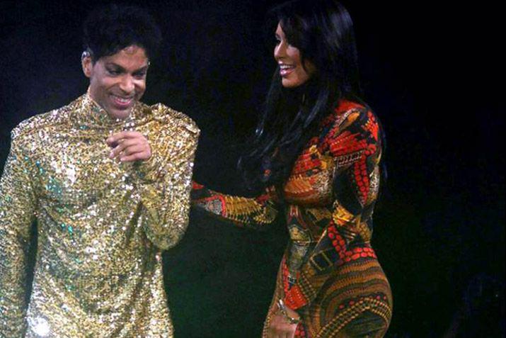 El diacutea que Prince corrioacute a Kim Kardashian del escenario