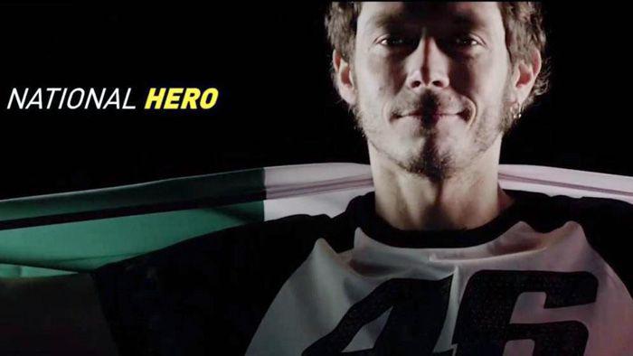 Valentino Rossi- The Doctor el traacuteiler de la serie