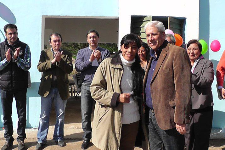 Se entregaron viviendas sociales en Villa Robles