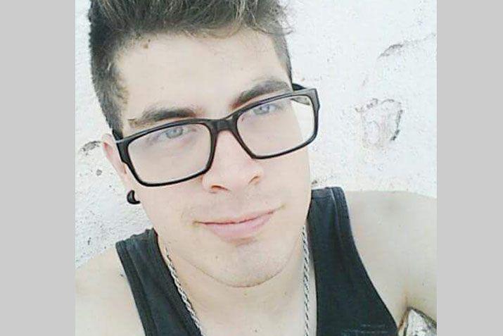 Fallecioacute Aacutelvaro Carrizo el joven que recibioacute un disparo en la boca