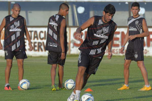 Tucker- Ya habiacutea pasado antes