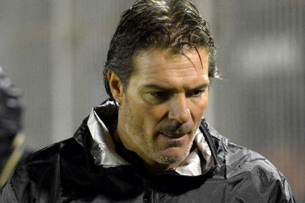 DESAFÍO Guglielminpietro lleva cuatro partidos al frente de Central de los cuales perdió tres y empató uno