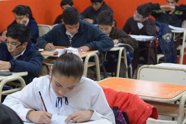 Maacutes de 300 alumnos participaraacuten en las Olimpiacuteadas Matemaacuteticas Ntildeanduacute