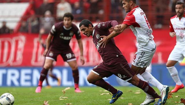 Lanuacutes empatoacute ante Argentinos Juniors