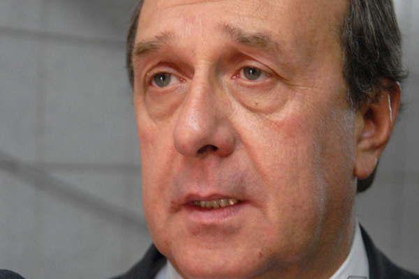 Intensifican los controles en las rutas de acceso a Santiago