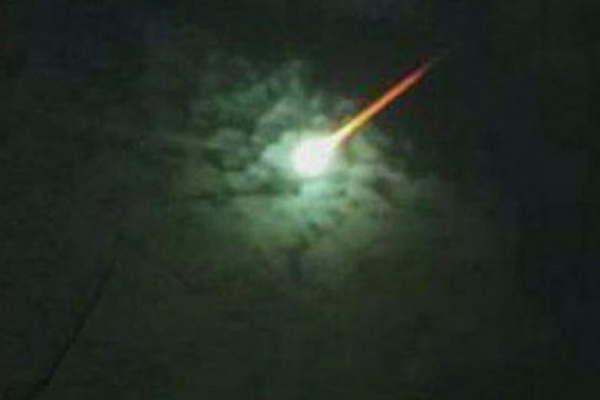 Afirman que una bola de fuego o meteorito cayoacute cerca de Pinamar