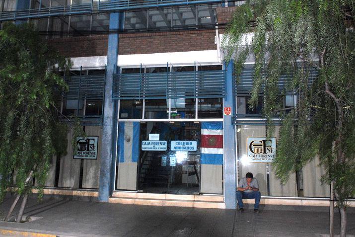 Letrados presentaron una carta al Colegio de Abogados expresando su solidaridad con la Dra Silvia Basbuacutes