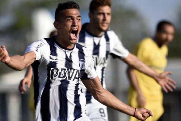 El liacuteder Talleres recibe hoy a Santamarina