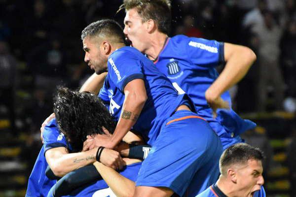 Talleres dio otro paso en su camino al ascenso