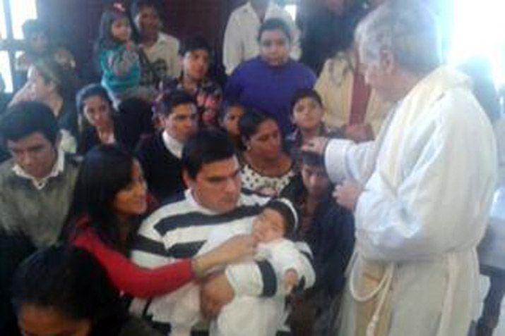 Los bandentildeos rinden tributo a Santa Rita