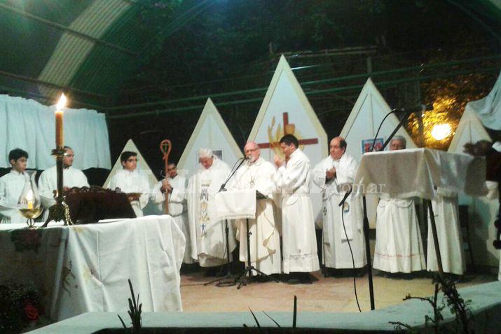 Bokalic presidioacute la misa en honor a Santa Rita