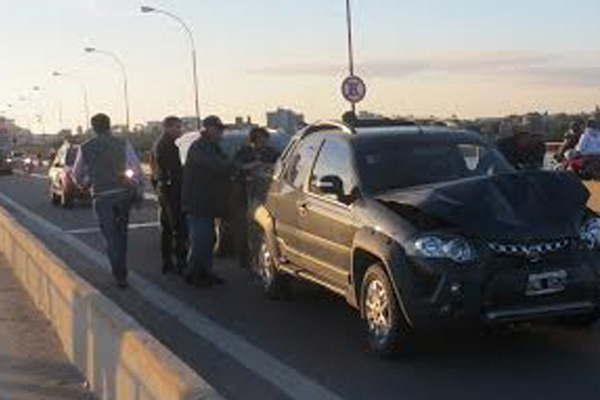Un choque en cadena en la ruta 9 causoacute congestionamiento en el puente termentildeo