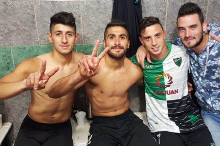 Dening y la foto que compartió en Twitter