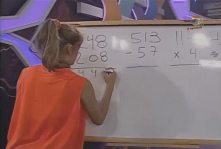 Video- El increiacuteble error matemaacutetico de una modelo es furor en la red