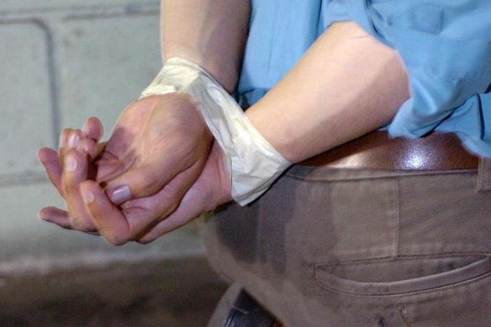 Fue baleado en la cola por sus secuestradores