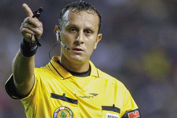 Dariacuteo Herrera seraacute el juez que dirigiraacute la final