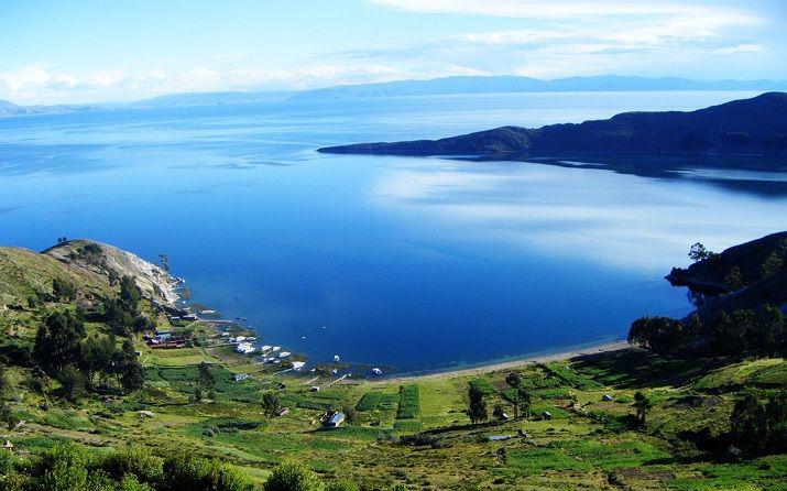 Aseguran haber filmado a una sirena en el Lago Titicaca