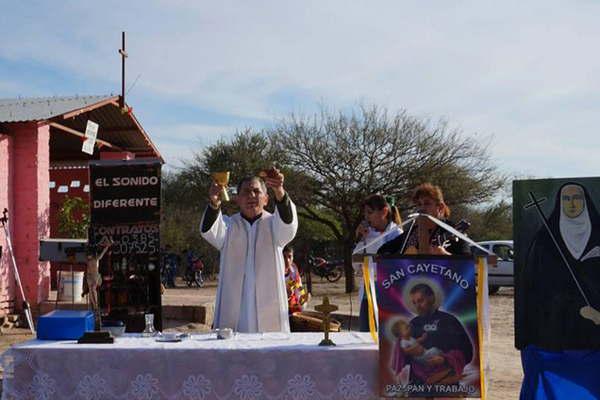 Se realizoacute una fiesta en el santuario de Mama Antula en Villa Siliacutepica