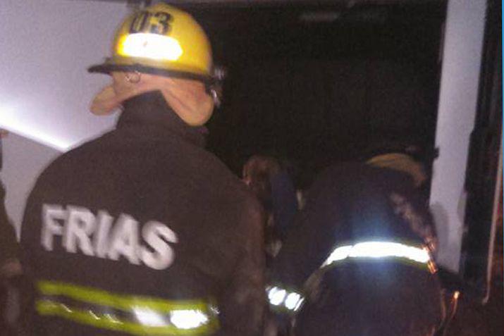 Bomberos de Frías concurrieron al lugar