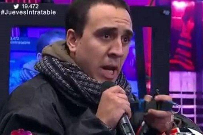 Un hombre irrumpioacute al aire en Intratables y dijo que teniacutea un brote psicoacutetico