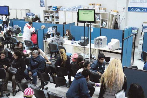 La medida beneficiariacutea a maacutes de 50000 jubilados santiaguentildeos