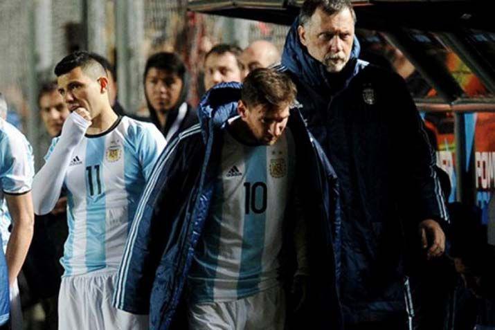 Seguacuten el parte meacutedico Messi presenta una contusioacuten oacutesea importante