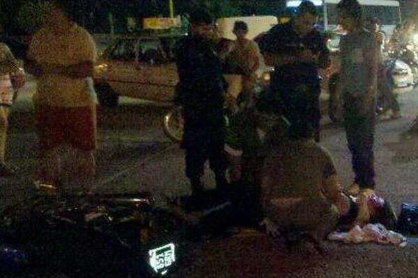 Oficial de policiacutea herido tras un accidente