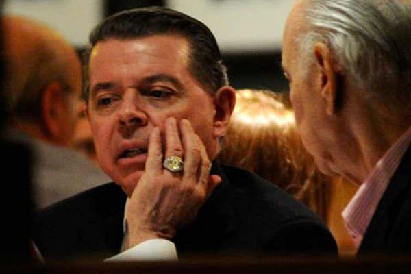 Oyarbide quiere ser el Lorenzetti del Bailando 