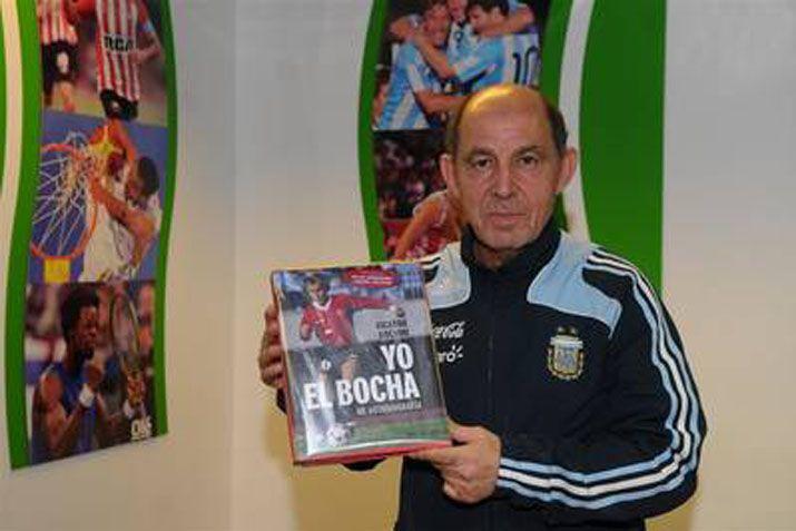Bochini viene a Santiago para presentar su libro
