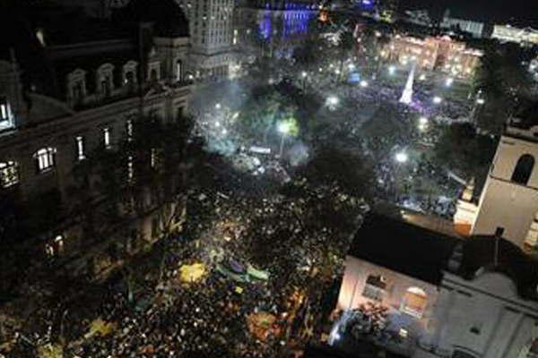 El paiacutes entero se movilizoacute para pedir que se termine con la violencia de geacutenero y los femicidios