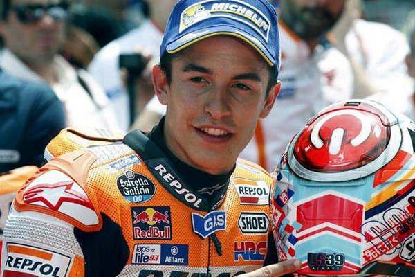 Maacuterquez se quedoacute con la pole y se la dedicoacute a Salom