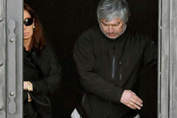 Afirman existencia de carta que CFK envioacute a Laacutezaro para que no se quiebre