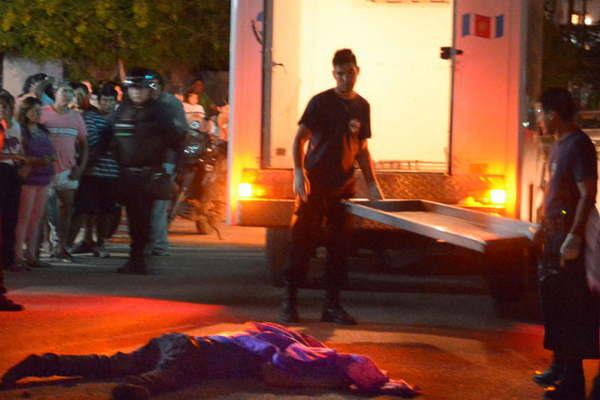 Un hombre murioacute tras derrapar con su moto en un camino vecinal