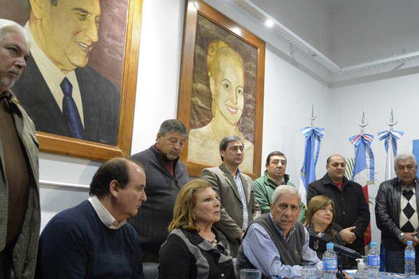 Gioja y Scioli estaraacuten en Santiago el 1 de julio para cerrar las Jornadas del Peronismo en el Bicentenario