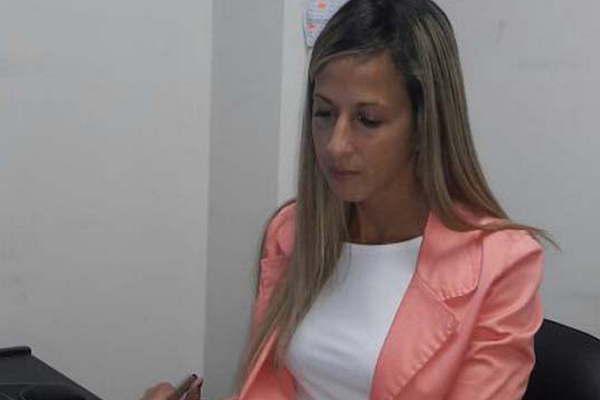 Madre que denuncioacute a la maestra por abuso se presentaraacute hoy ante la fiscal