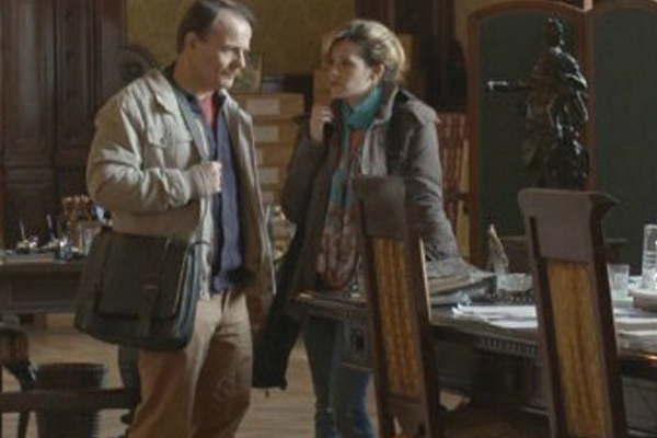 Luis Machiacuten y Violeta Urtizberea en una serie histoacuterica